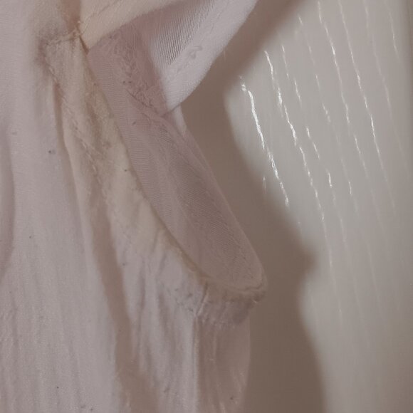 Flowy Ruffled White Top - Picture 2 of 4